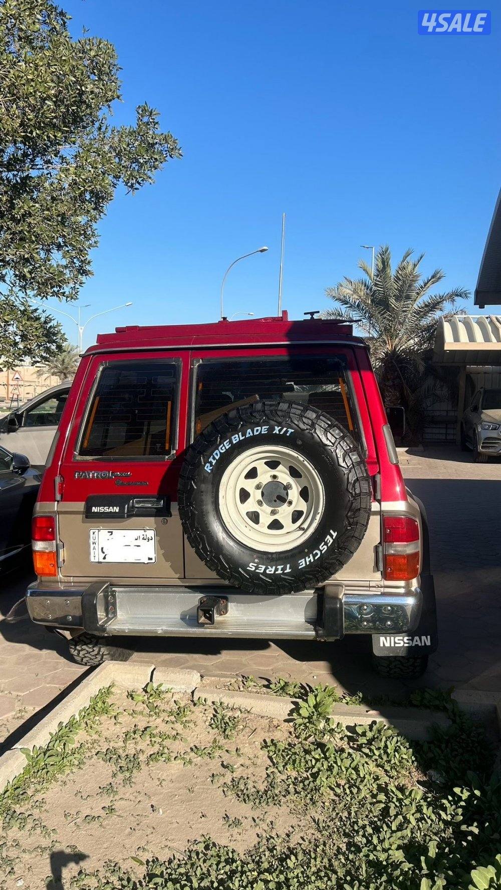 باترول 1997 عنابي فيه فتحه قنص + تانكي إضافي  الموتر نظييف..3