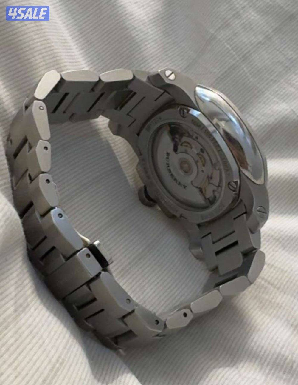 بربري مستعلمه سعرها فالسوق بين ال ٤٠٠ إلى ٨٠٠  دولار ا0