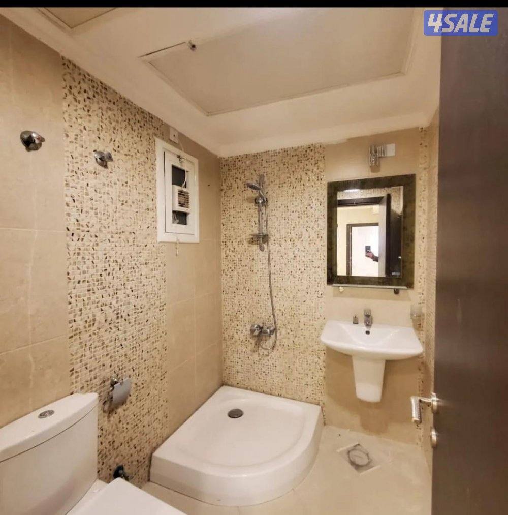 للبيع شقه باأبراج المهنا الفنطاس 60 متر الدور الاول0