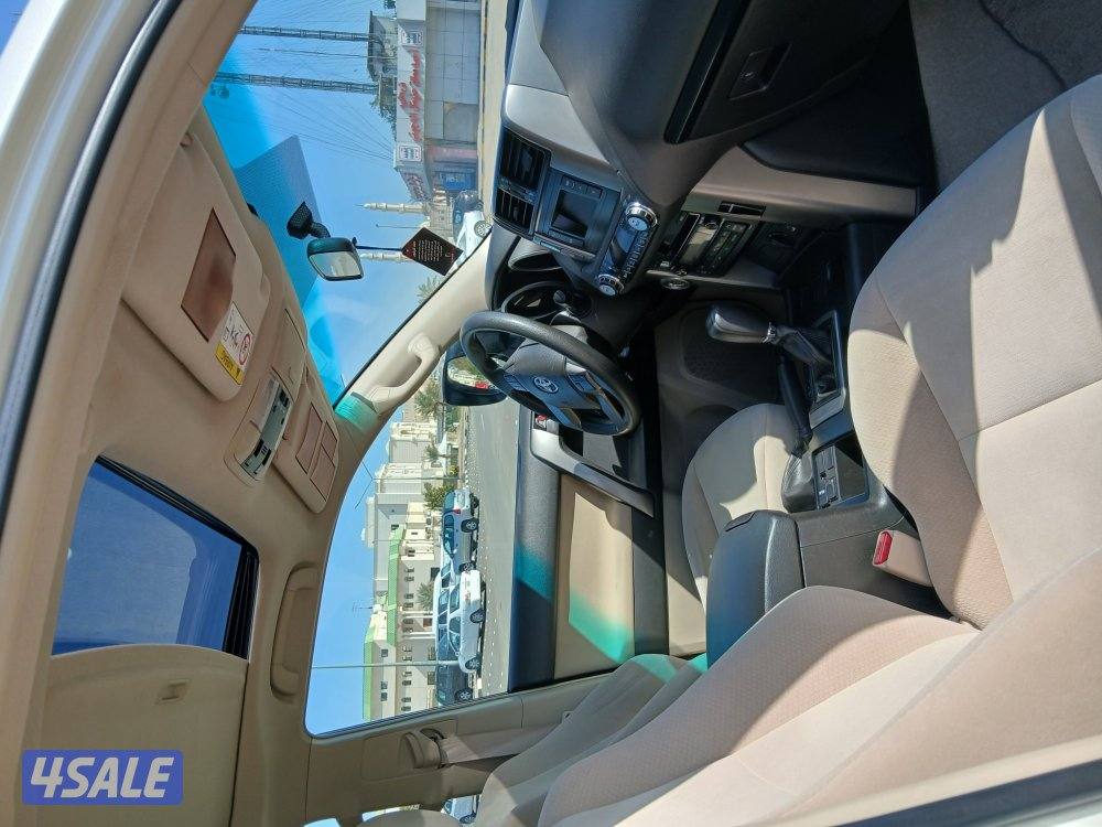 برادو مخزن بحاله نادرا ٢٠١٣ ماشي٩٩ الف4