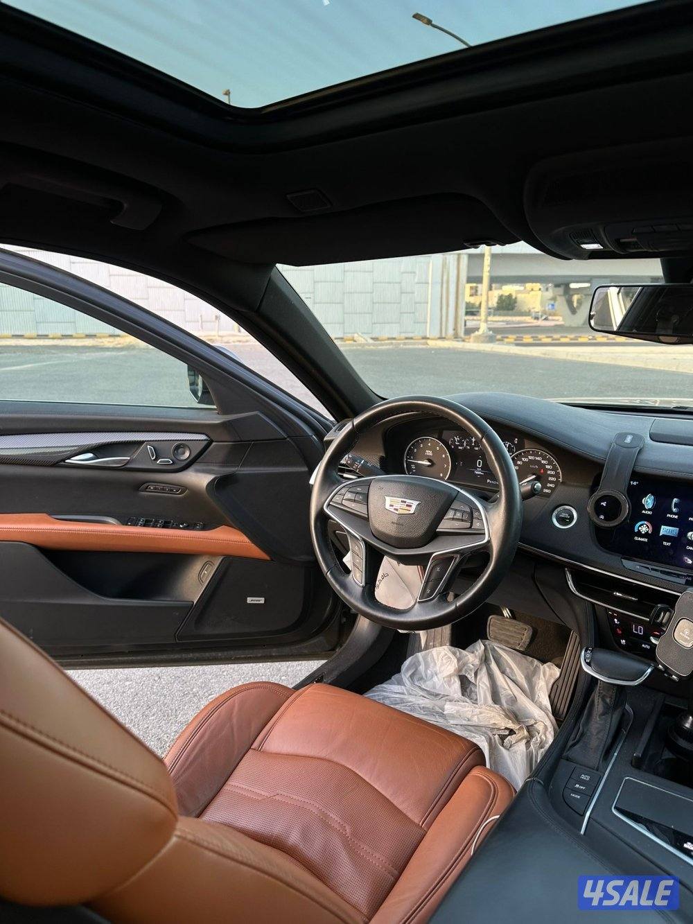 للبيع كاديلاك CT68