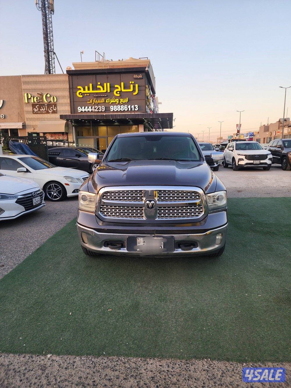 دودج رام لارمي0