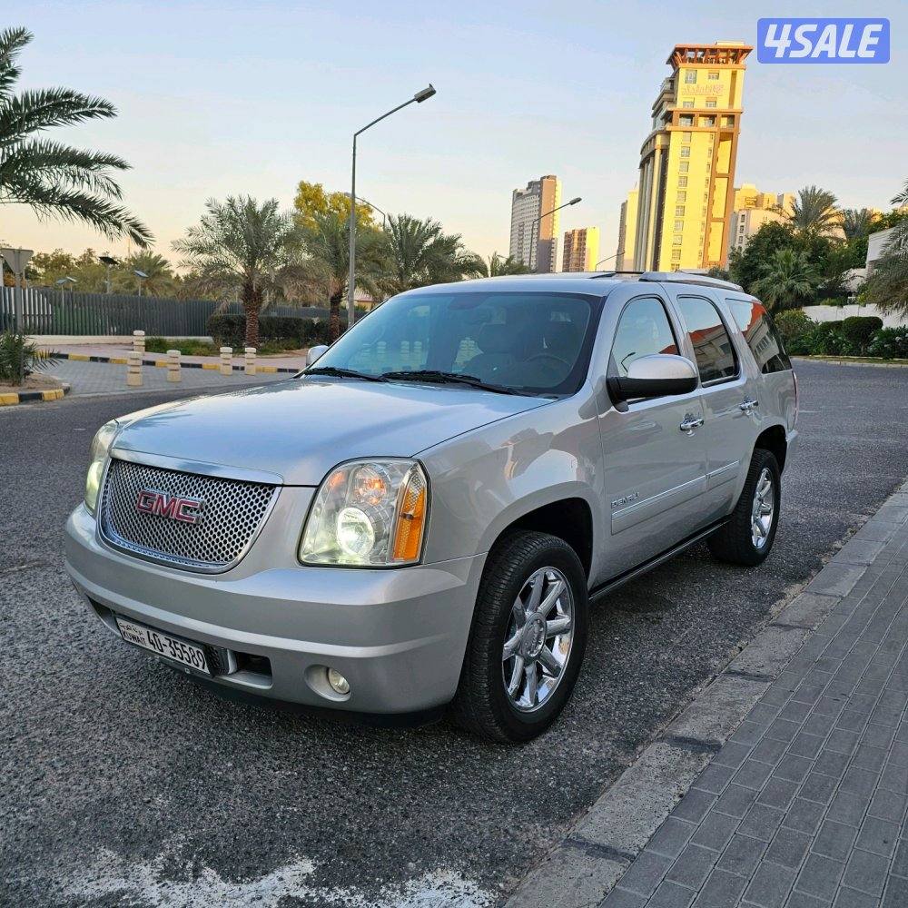 GMC Denali 2013 صبغ الوكالة0