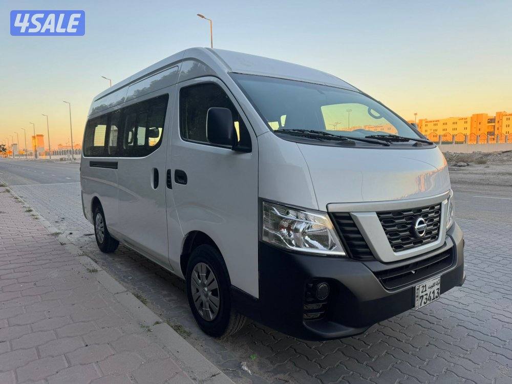 نيسان اورفان موديل 2022 ركاب سقف عالي2