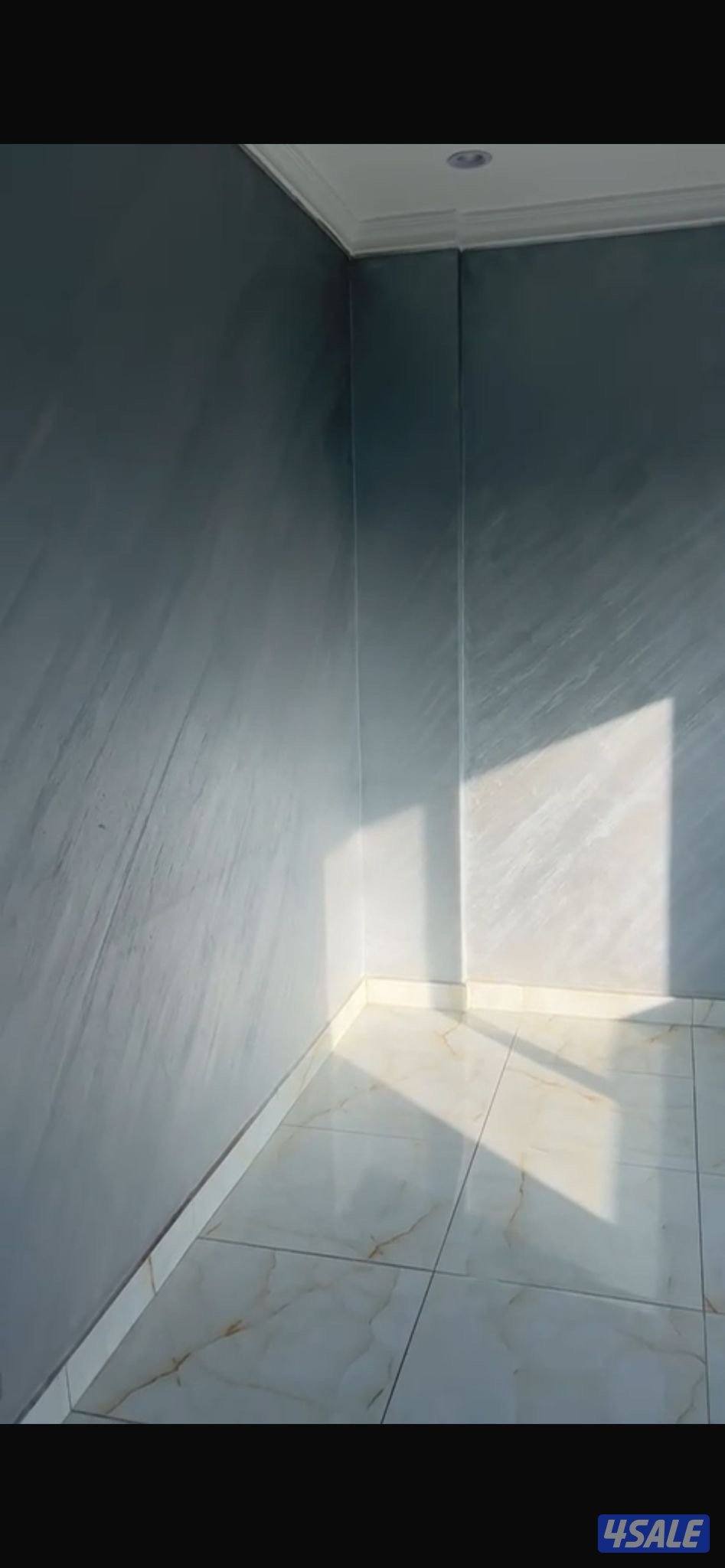 شقه صاله و٣ غرف وحمامين ومطبخ موقف واحد امام البيت2