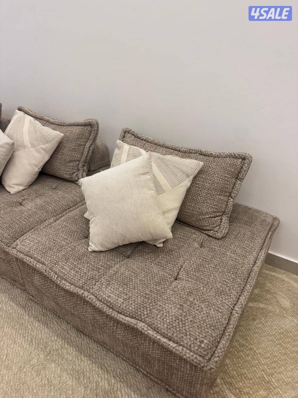 عدد خمسة قطع كنب هوم سنتر ممتاز  Five Homecenter Couch perfect0