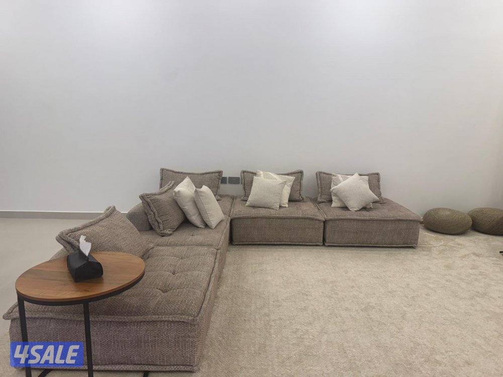 عدد خمسة قطع كنب هوم سنتر ممتاز  Five Homecenter Couch perfect2