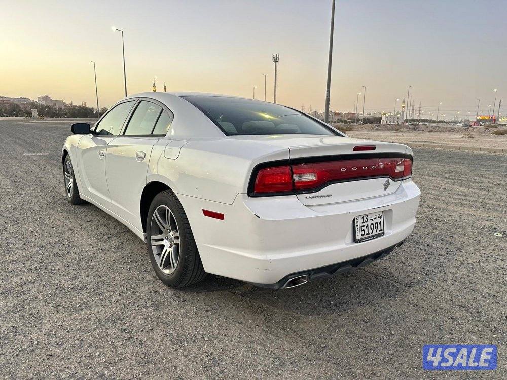 دودج شارجر ٢٠١٤ في قمة النظافة0