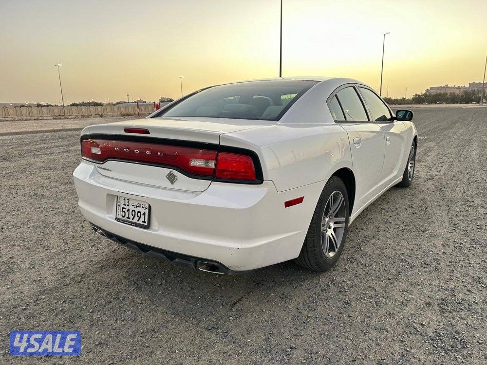 دودج شارجر ٢٠١٤ في قمة النظافة3