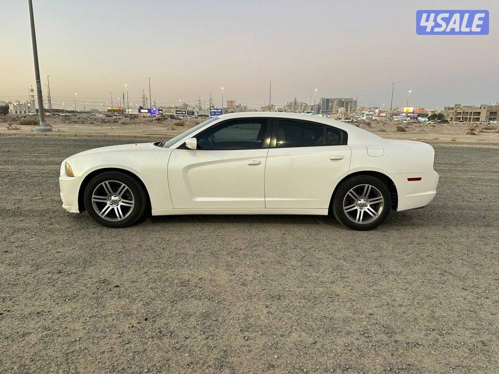 دودج شارجر ٢٠١٤ في قمة النظافة2