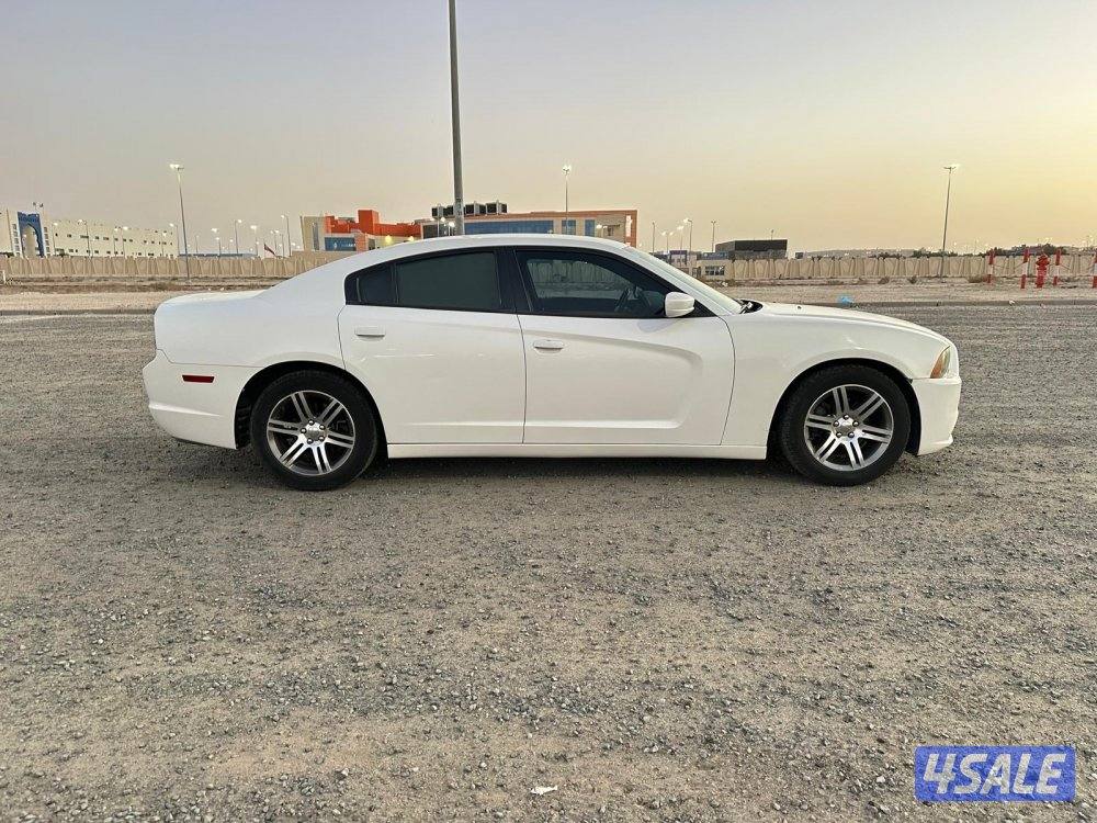 دودج شارجر ٢٠١٤ في قمة النظافة4