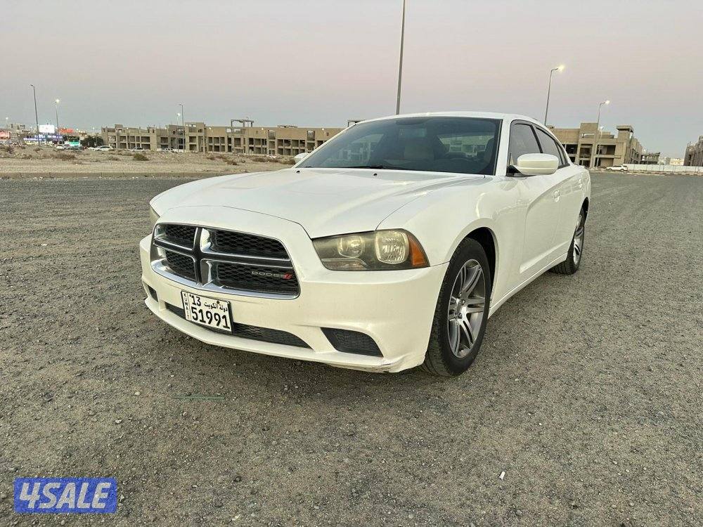 دودج شارجر ٢٠١٤ في قمة النظافة7