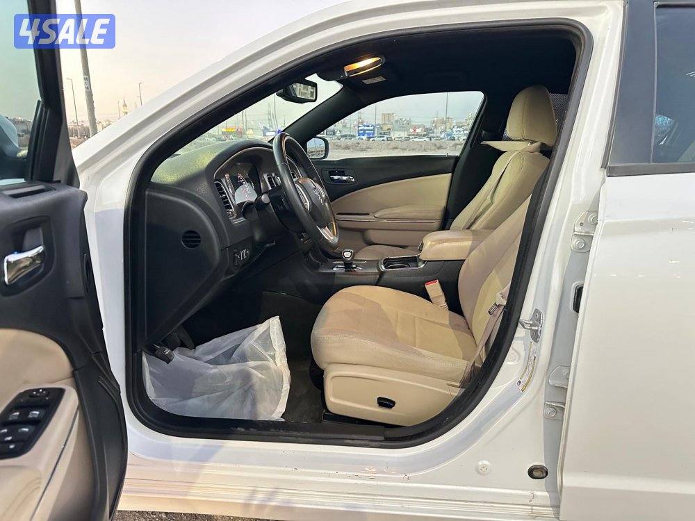 دودج شارجر ٢٠١٤ في قمة النظافة9