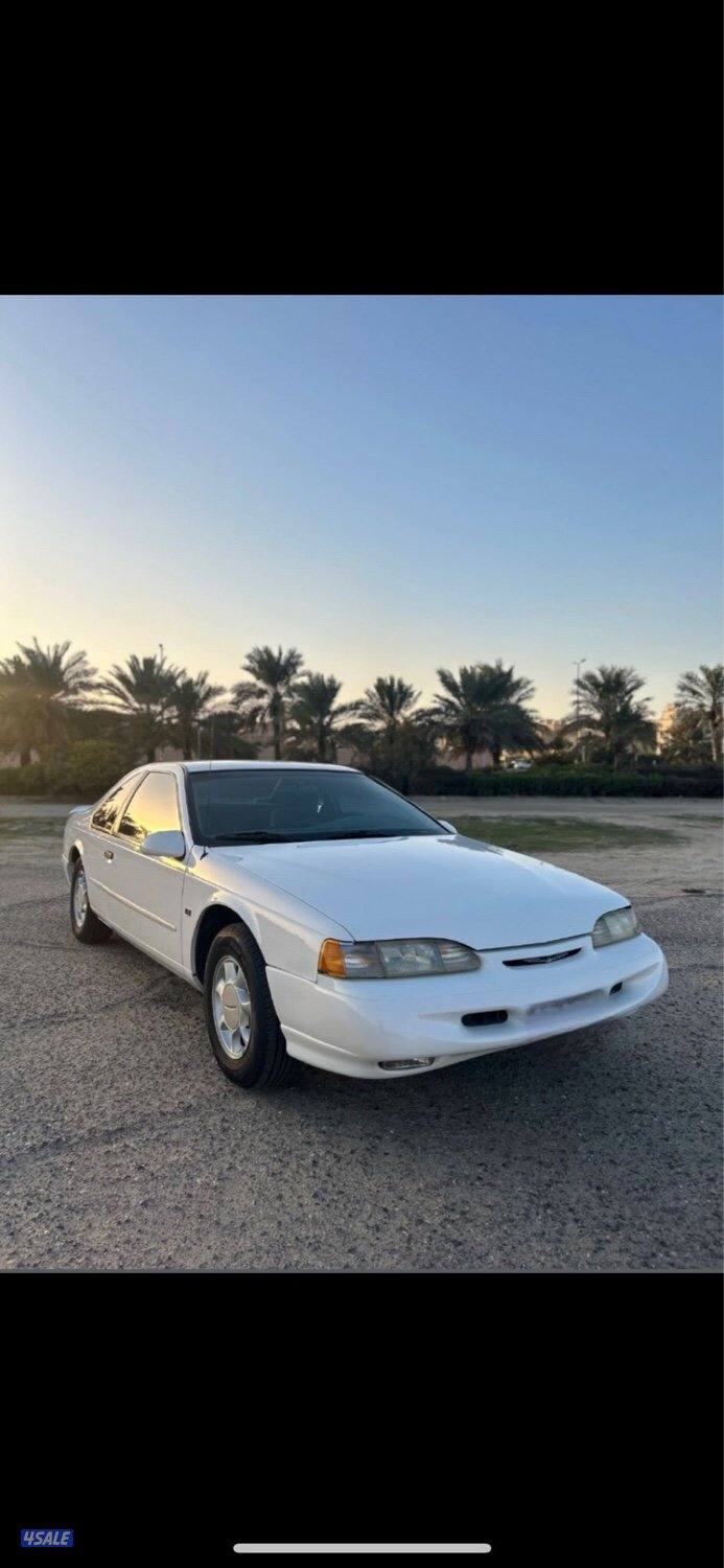 فورد ثندربيرد 19950