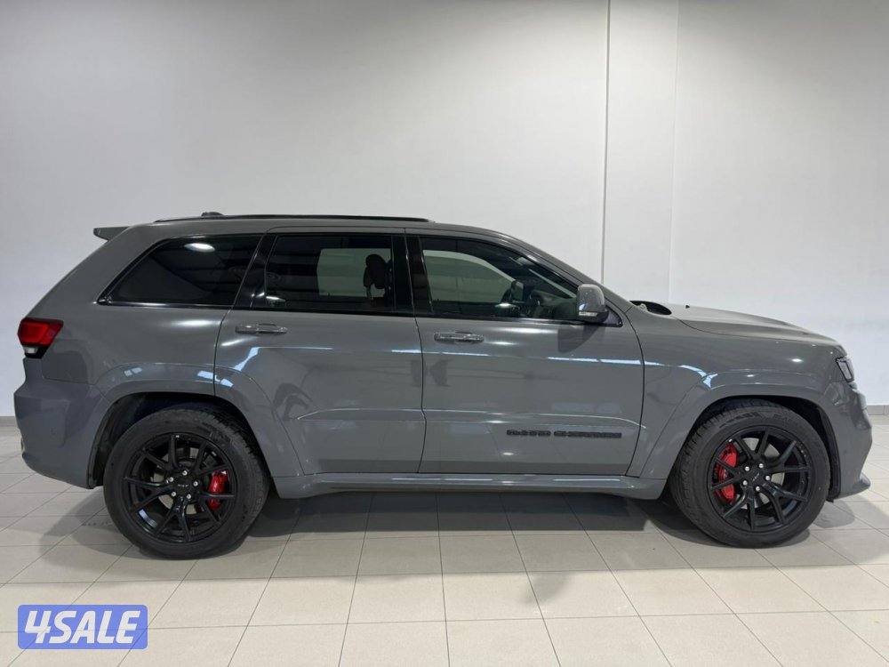 Jeep Grand Cherokee SRT80