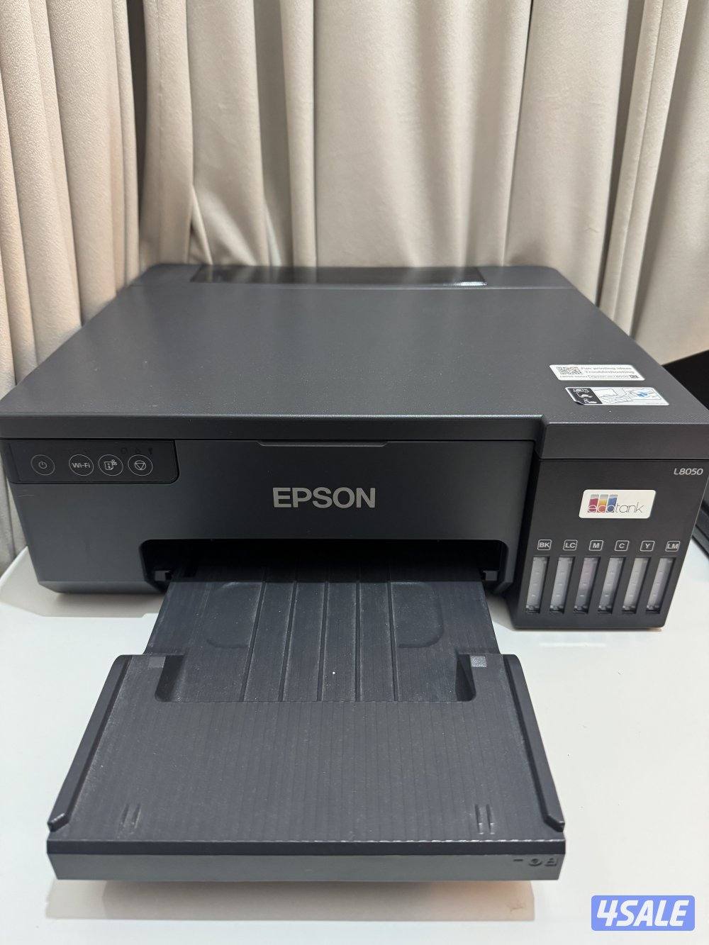 طابعة Epson l8050 + ١٤ دسته اوراق قلوسي جهه وحده خمسين ورقة2