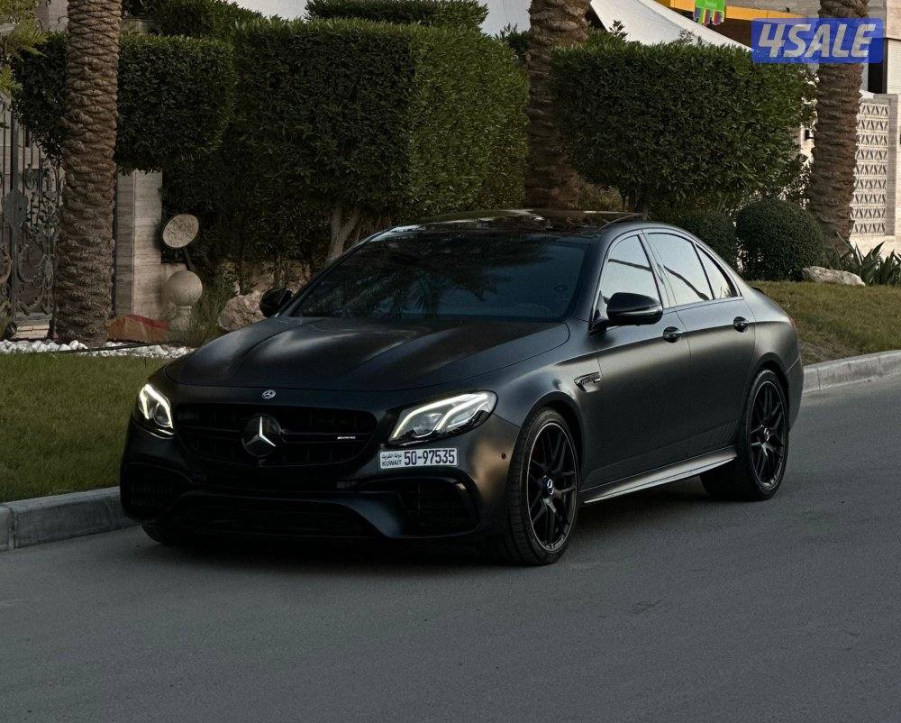 مرسيدس E63 AMG موديل 2018 صبغ الوكالة0