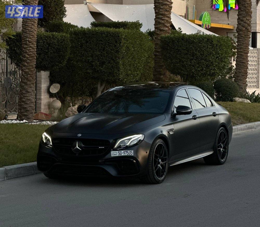مرسيدس E63 AMG موديل 2018 صبغ الوكالة2