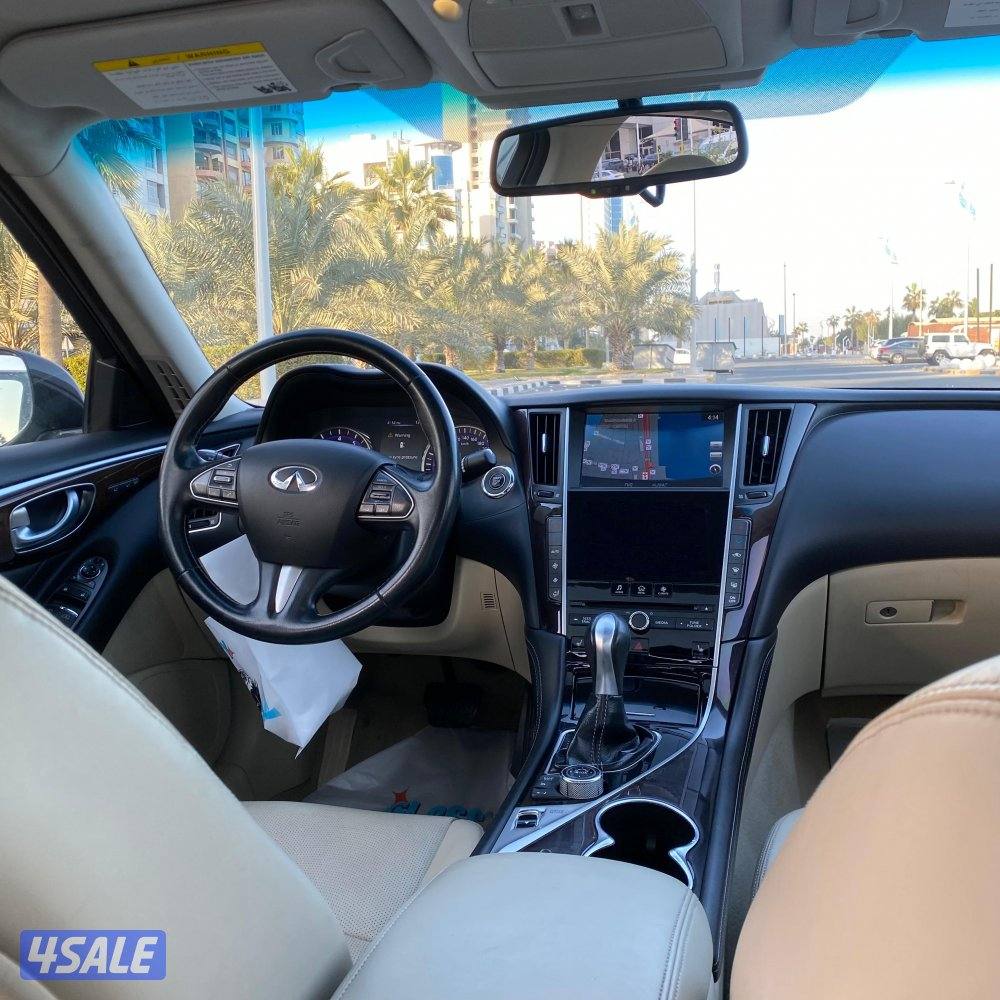 بيع🔺شراء🔺تثمين


للبيع انفنتني Q50
موديل 2014
العداد 170 الف7