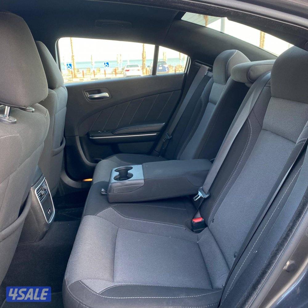 بيع🔺شراء🔺تثمين

للبيع دودج تشارجر 
موديل 2021
العداد 135 الف6