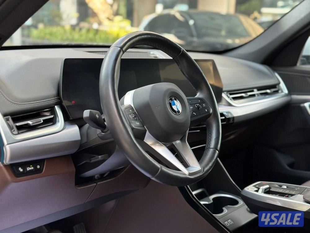 BMW X1 2023 ماشي 10 الف مالك الاول تحت الكفالة شرط الفحص بالكامل8
