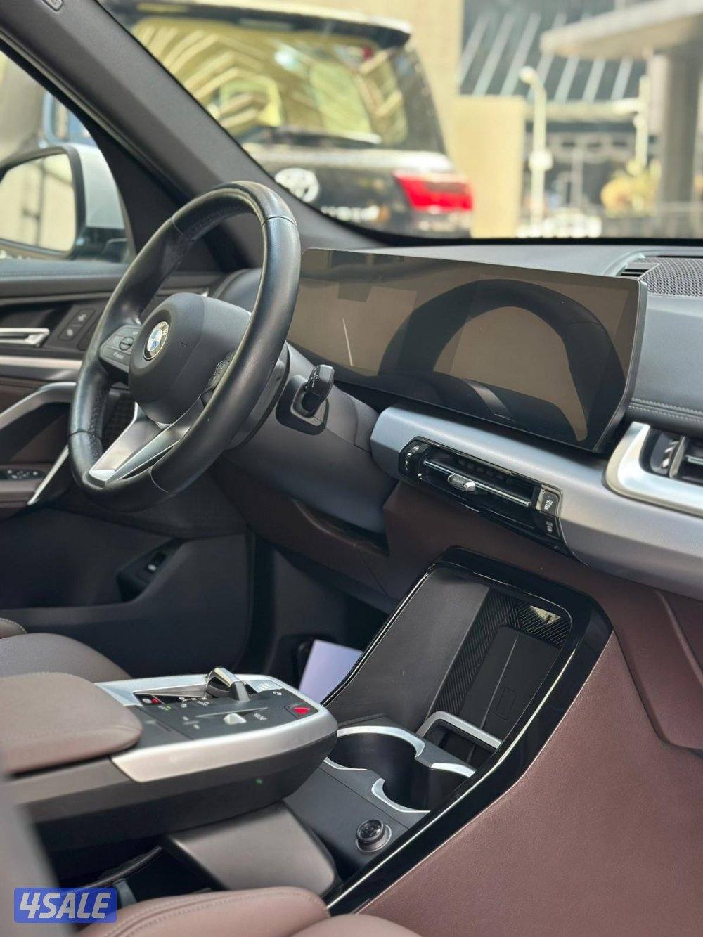 BMW X1 2023 ماشي 10 الف مالك الاول تحت الكفالة شرط الفحص بالكامل10