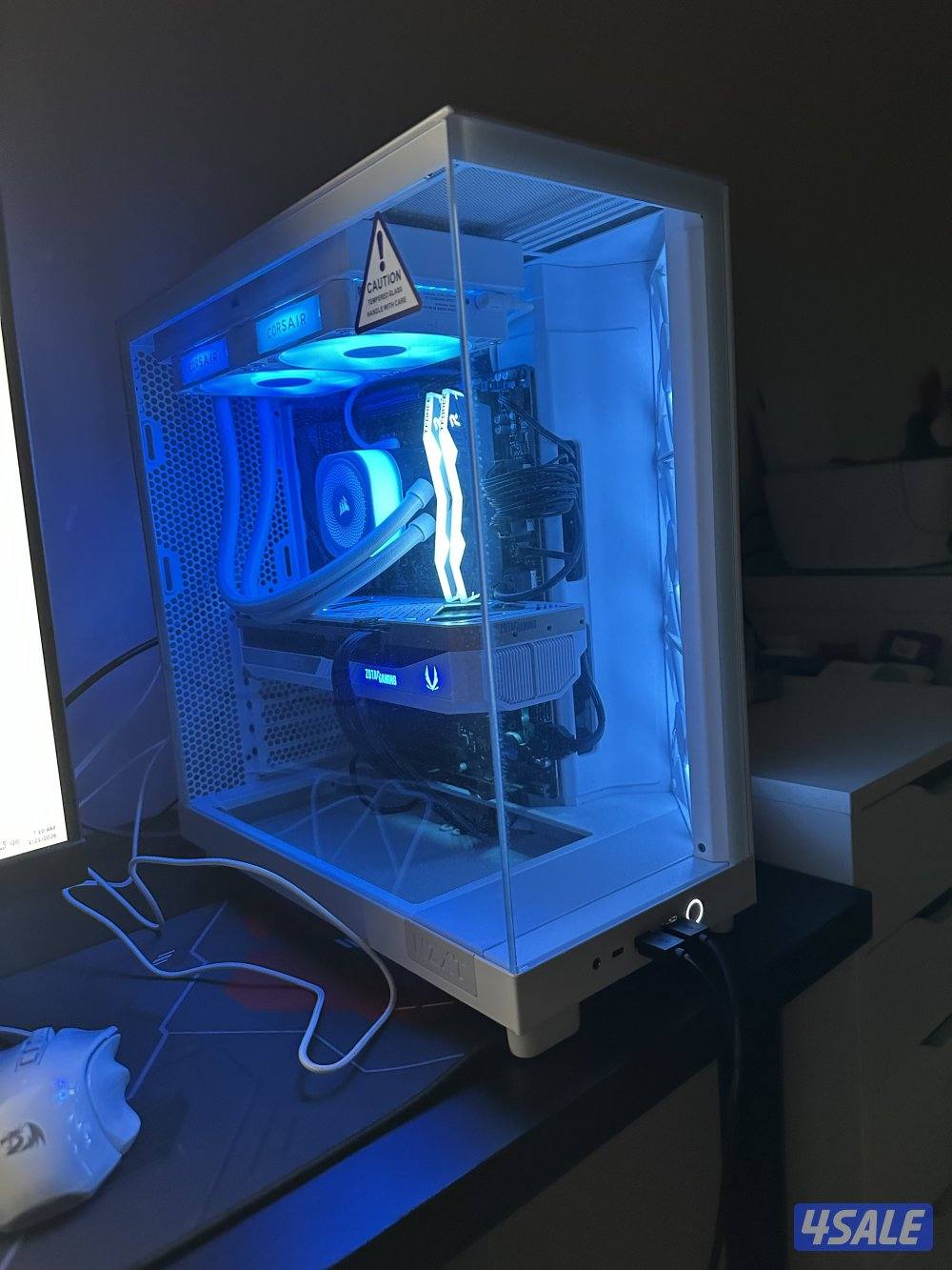 للبيع بي سي استعمال ٤ اشهر نظيف جداً-الكيبورد,,قابل للمساومة بالمعقول1