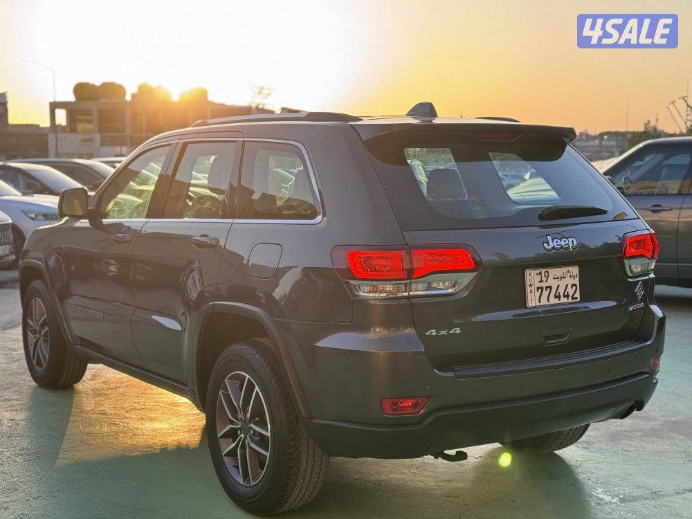 للبيع كاش أو بالأقساط جيب شيروكي20218