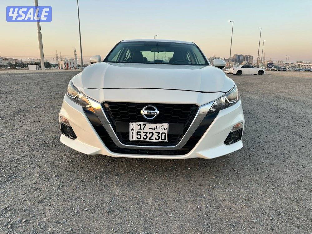 نيسان ألتيما موديل ٢٠١٩ بحالة ممتازة3