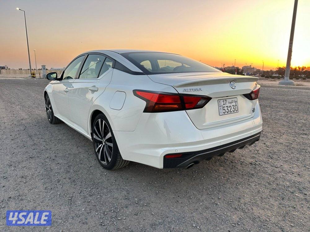 نيسان ألتيما موديل ٢٠١٩ بحالة ممتازة6