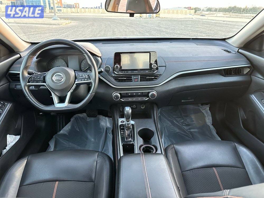 نيسان ألتيما موديل ٢٠١٩ بحالة ممتازة9