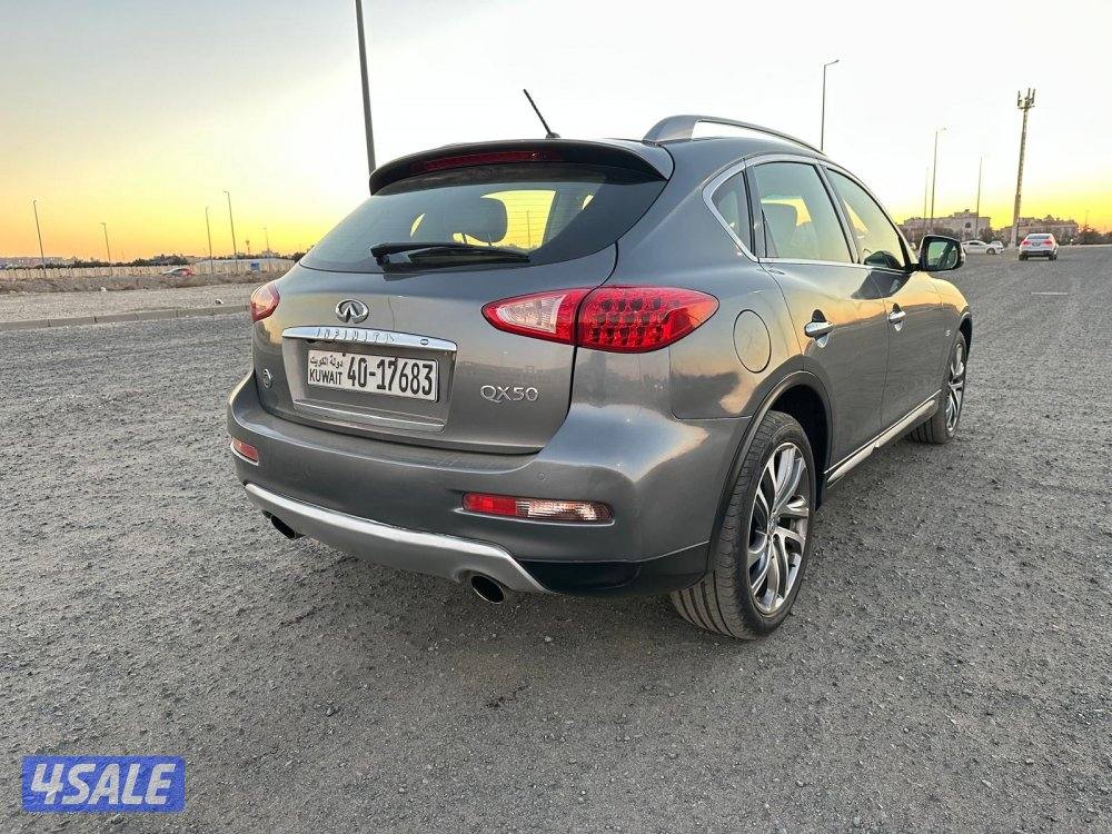 جيب إنفينيتي QX50 موديل ٢٠١٦ بحالة ممتازة جداً3