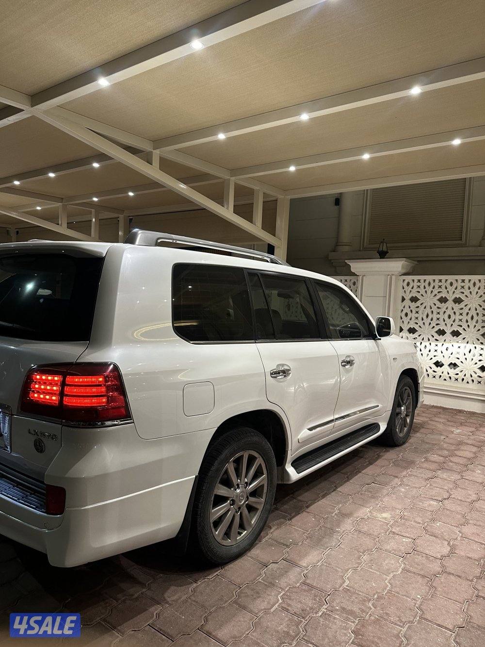 للبيع لكزس 20101