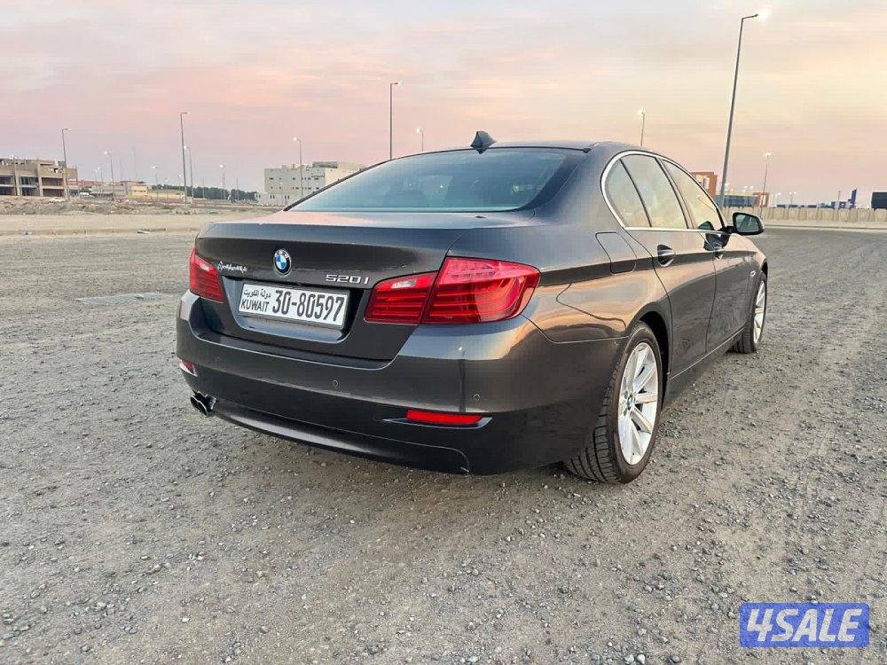 بي ام 520i موديل ٢٠١٥ كامل المواصفات سيرفس وكالة4