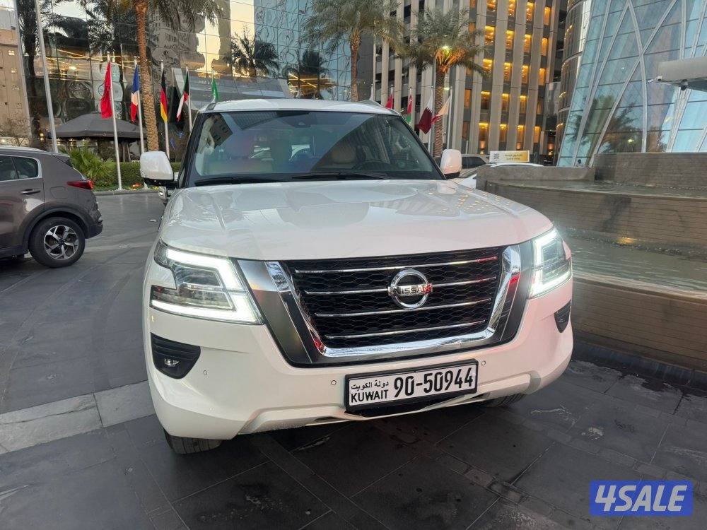 باترول تيتانيوم 2020 لون. صدفي من الدخل جلد بيج2