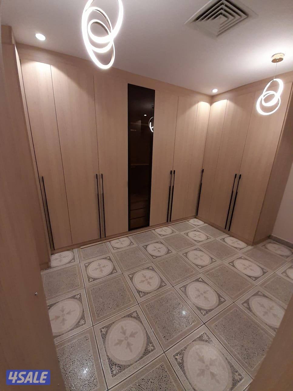 غرف نوم وغرف تبديل اجود انواع الاخشاب الميلامين وبارخص الاسعار13