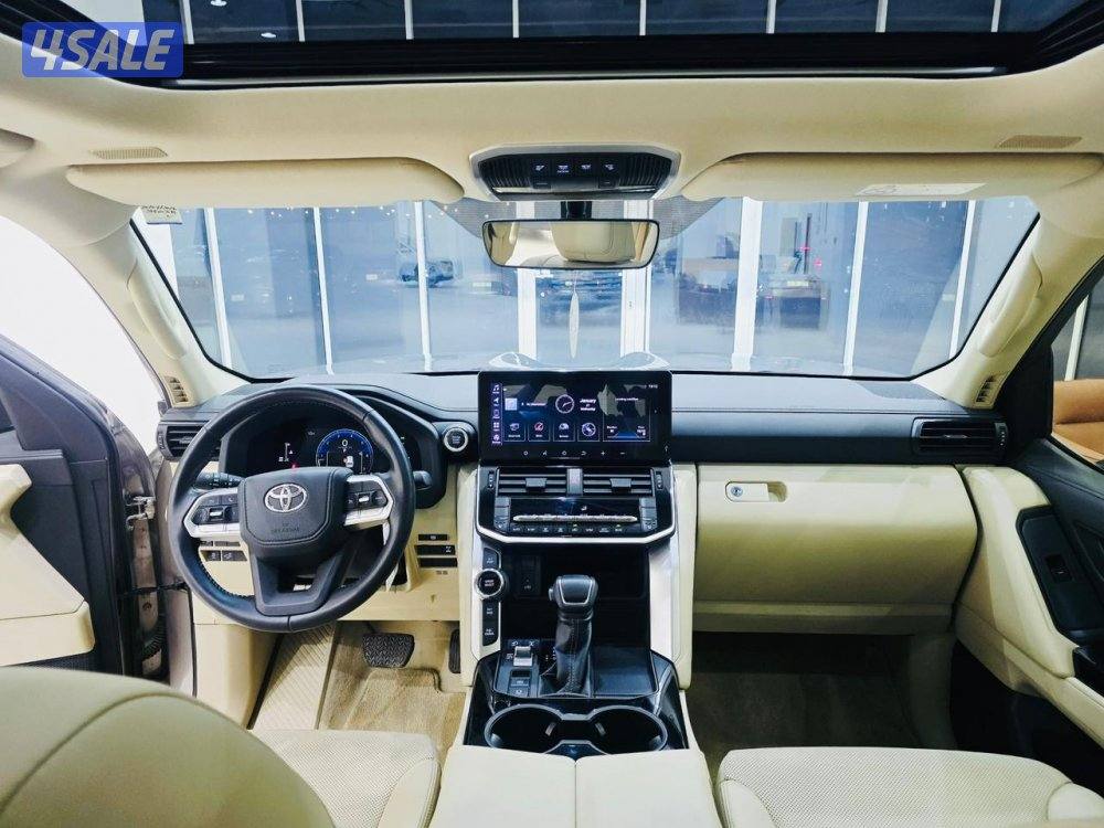 للبيع تويوتا لاندكروس GXR 4K بدون تيربو موديل 20256