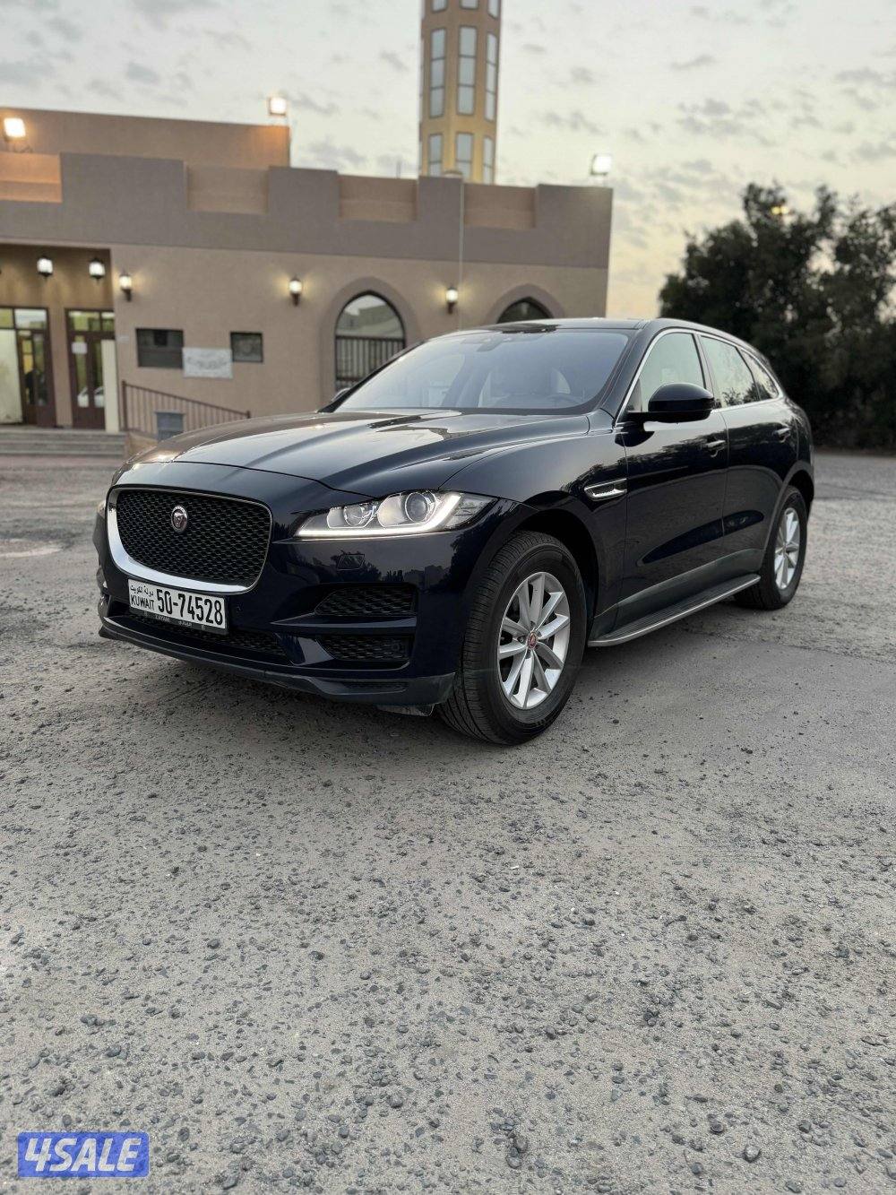جاكور f-pace 2019 بحالة الوكالة0