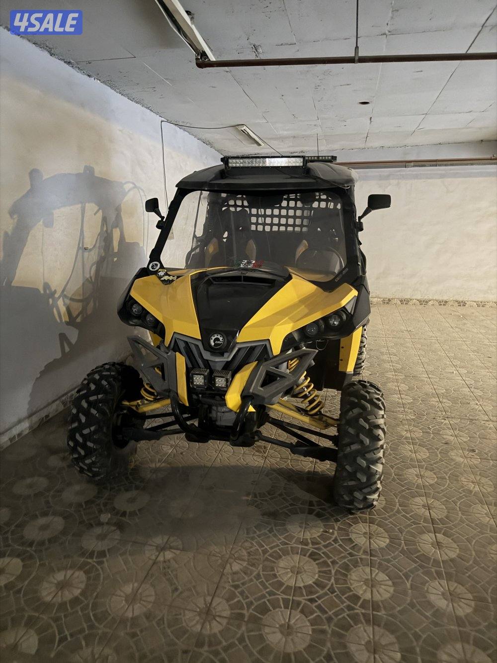 Can-Am maverick0