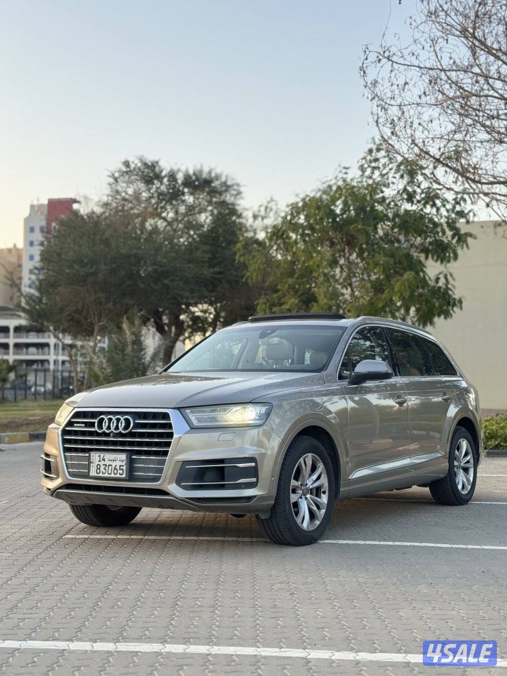 للبيع أودي Q7 كواترو 2016 فل أوبشن0
