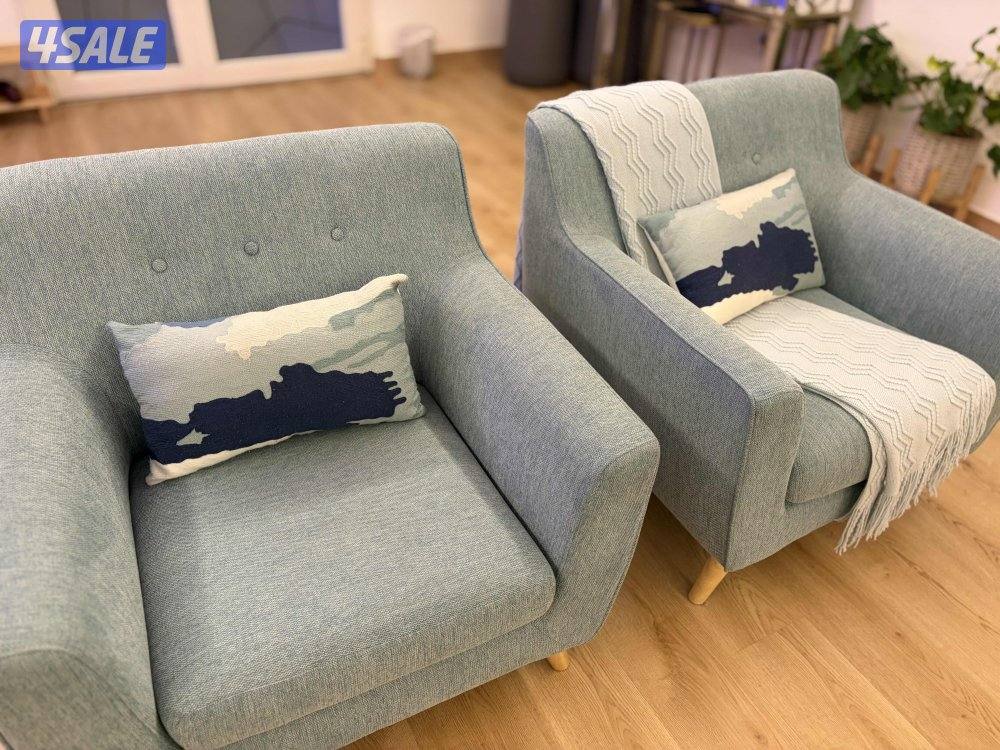 للبيع قنفه جميله و كرسي جميل4