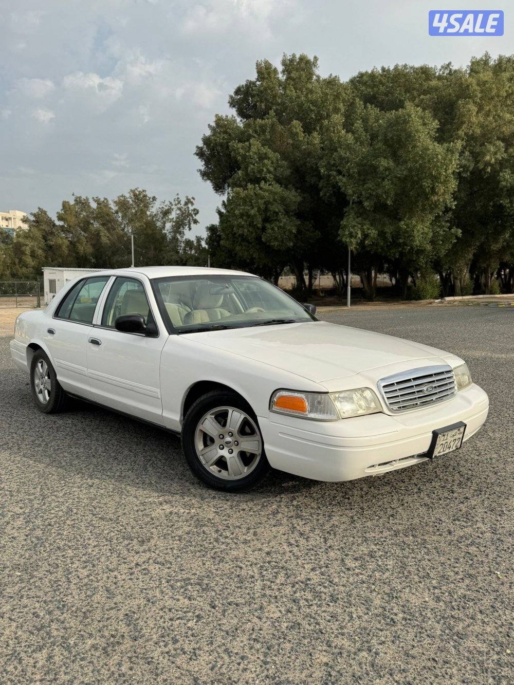 فورد فكتوريا 2012 بحاله ممتازه1