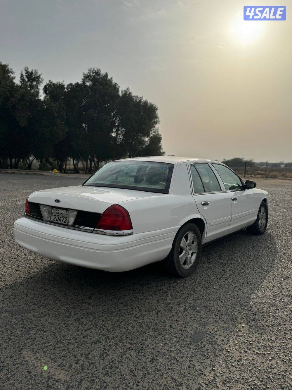 فورد فكتوريا 2012 بحاله ممتازه3