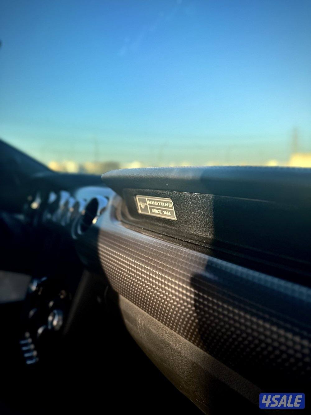 موستانج 20154