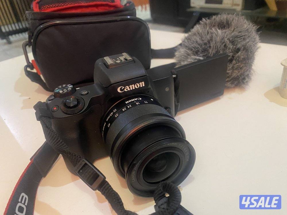 Camera  Canon EOS M50 for sales كاميرا كانون شبه جديده للبيع1