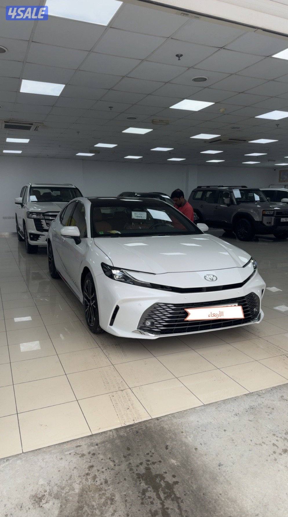 للبيع كامري فل الدرجه الاولة GLE0