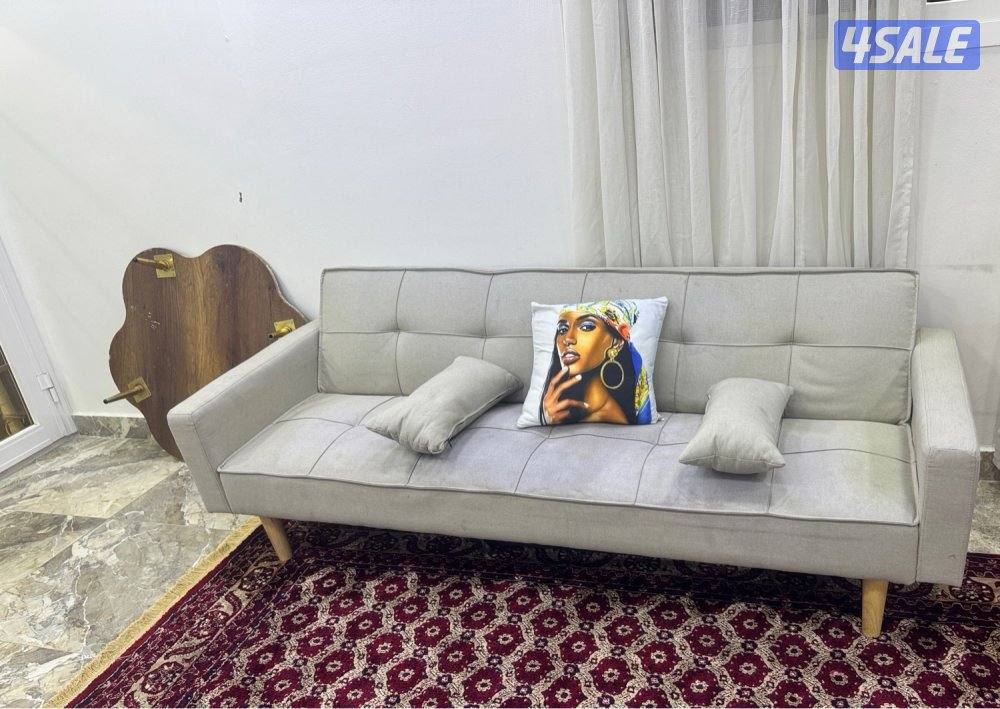 للبيع قنفه ايكيا تتحول الي سرير 2 في 10