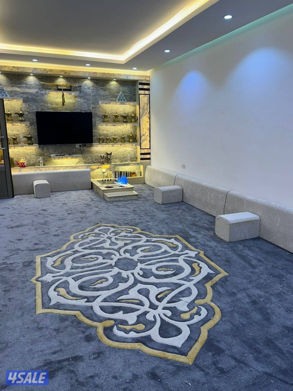 سجاد حفر يدوي حسب الطلب يوجد لدينا جميع أنواع النقشات بأسعار مميزه 😍😍😍4