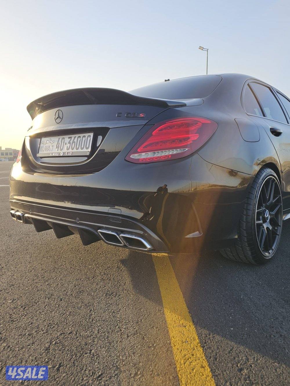 Mercedes C63 AMG2
