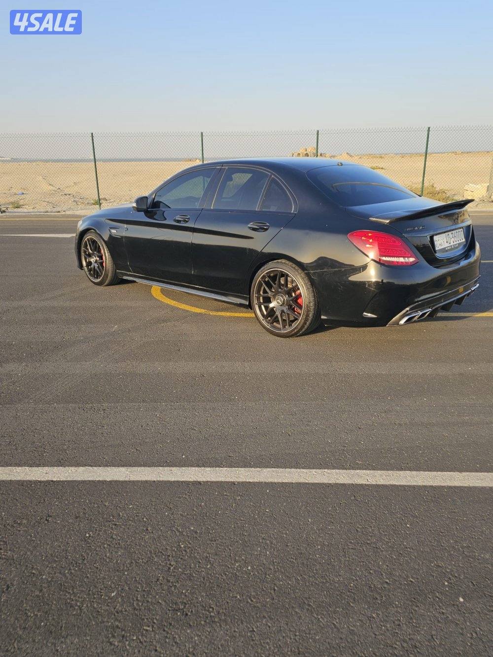 Mercedes C63 AMG3